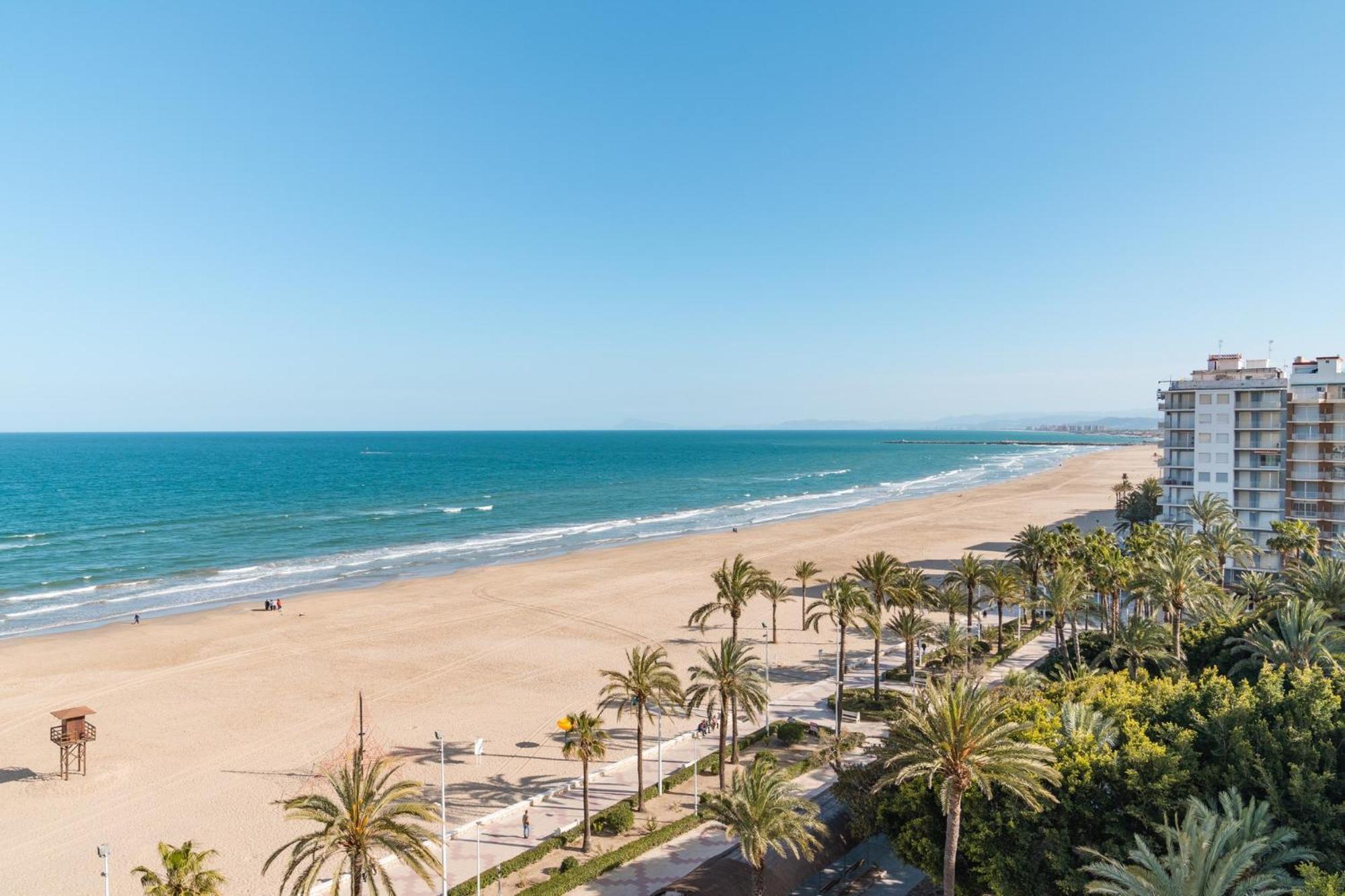 Big Apartment At Beach With Terrace Valencia Exterior photo